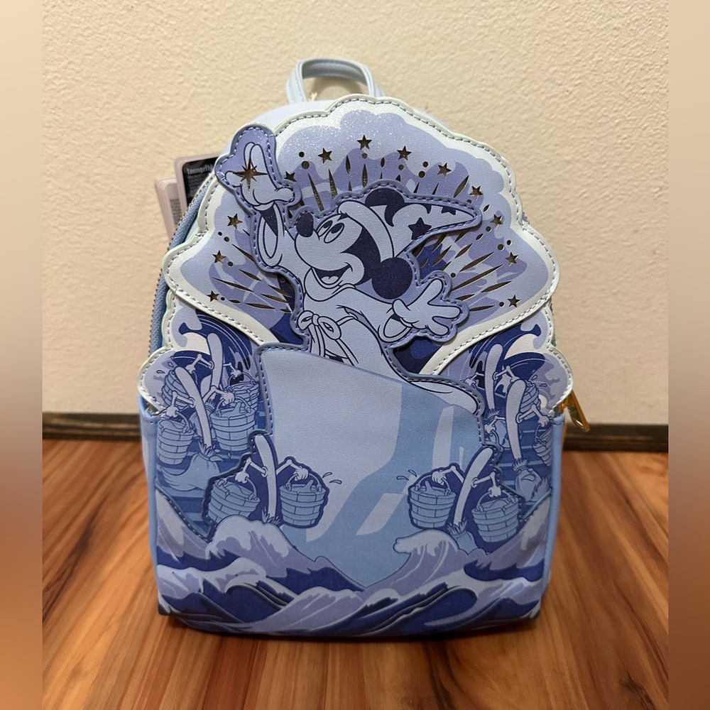 NWT Loungefly Disney Fantasia Mickey Mouse Sorcerer Light Up Backpack - Picture 3 of 7